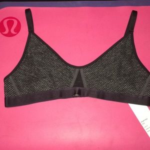 NWT LULULEMON Divert Bra in Black